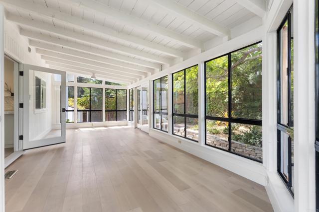 582 Rancho Santa Fe Rd, Encinitas CA: https://media.crmls.org/mediaz/b0b878ee-9a9f-42e3-ac83-622c98974423.jpg