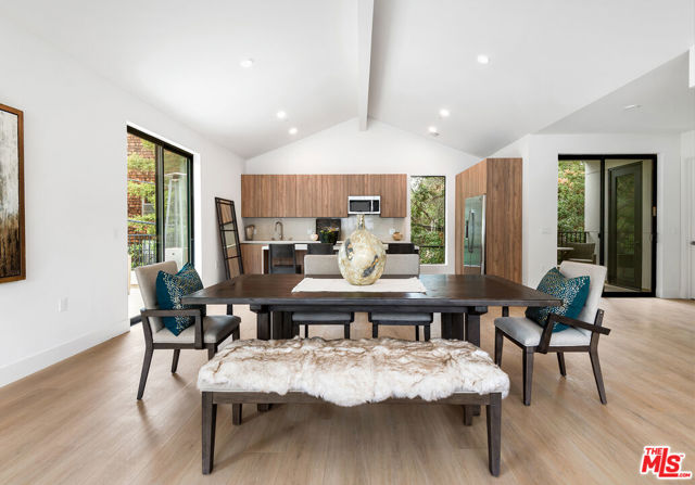 3657 1/2 Regal Place, Los Angeles CA: https://media.crmls.org/mediaz/b0b8834d-f781-4da8-9202-ede64ee2eec7.jpg