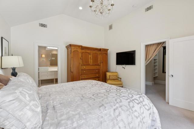900 University Avenue, Palo Alto CA: https://media.crmls.org/mediaz/b0b91151-a2cc-4571-9392-9ba08cca3cfd.jpg