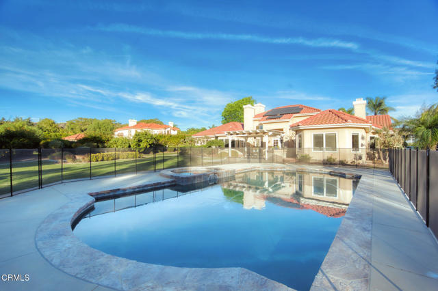 2021 Brittany Park Road, Camarillo CA: https://media.crmls.org/mediaz/b0b97aa2-c065-4c15-8c29-759c360114b7.jpg