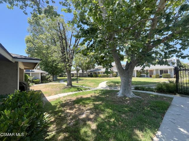 540 Spring Road, Moorpark CA: https://media.crmls.org/mediaz/b0ba05f5-d09a-4a2b-b3d0-4bb521f7f01f.jpg