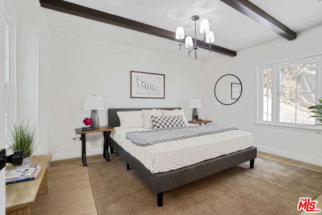 1831 Benedict Canyon Drive, Beverly Hills CA: https://media.crmls.org/mediaz/b0ba35d1-3f61-4616-b342-42a8e9dcff32.jpg