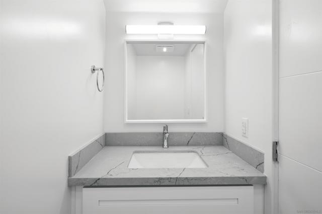 4004 Ohio St #3, San Diego CA: https://media.crmls.org/mediaz/b0ba76ab-df95-4d89-a8de-adc8a1181e78.jpg