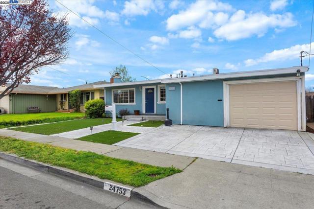 24753 Willimet Way, Hayward CA: https://media.crmls.org/mediaz/b0bbc0a3-7993-4055-95e6-238819f4ed02.jpg