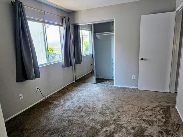 Detail Gallery Image 12 of 14 For 11080 Ivy Hill Dr, San Diego,  CA 92131 - 3 Beds | 2/1 Baths