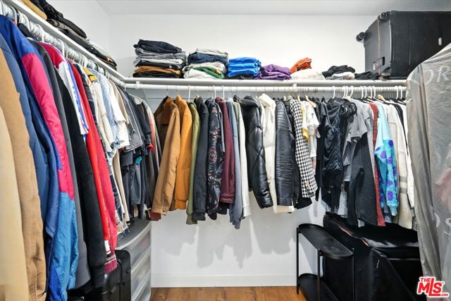 13012 Valleyheart Drive, Studio City CA: https://media.crmls.org/mediaz/b0bd95a7-2f28-43c8-92fe-aae7e80edae7.jpg
