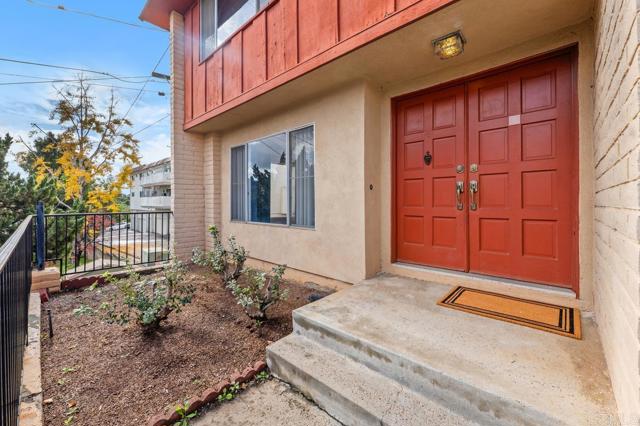 Detail Gallery Image 4 of 28 For 831 E 3rd Ave #8,  Escondido,  CA 92025 - 2 Beds | 2/1 Baths