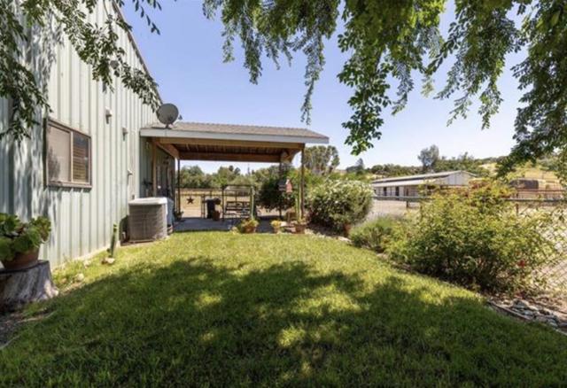 19963 Hale Avenue, Morgan Hill CA: https://media.crmls.org/mediaz/b0be0212-c85d-4e88-b72c-610c2d888dba.jpg