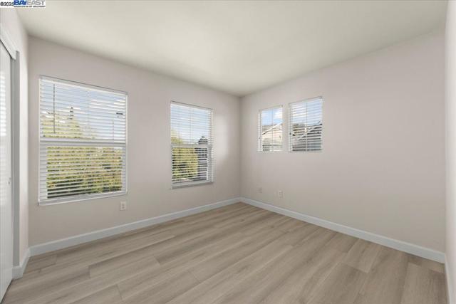 253 Bellington Cmn, Livermore CA: https://media.crmls.org/mediaz/b0be255c-f254-4102-aee2-be34bd3a168e.jpg