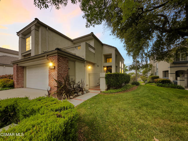 24632 Brighton Drive, Valencia CA: https://media.crmls.org/mediaz/b0be3ec7-284d-4733-9d8e-91d07e395164.jpg