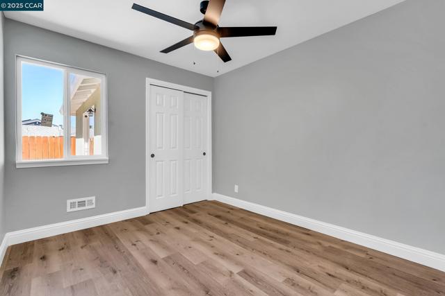 1330 Aster Dr, Antioch CA: https://media.crmls.org/mediaz/b0be63e8-23a5-4fcf-9d50-9bc0e08154f2.jpg
