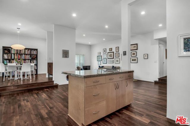 2332 Fox Hills Drive, Los Angeles CA: https://media.crmls.org/mediaz/b0bea543-bf16-440c-9d13-db1da439de81.jpg