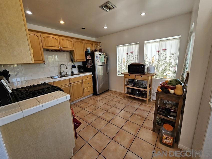4076 Manzanita Drive - photo 3