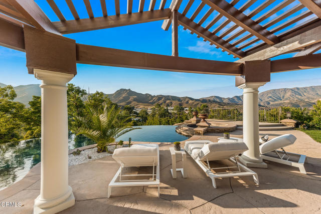 Detail Gallery Image 32 of 41 For 1909 Hazel Nut Ct, Agoura Hills,  CA 91301 - 5 Beds | 5/1 Baths