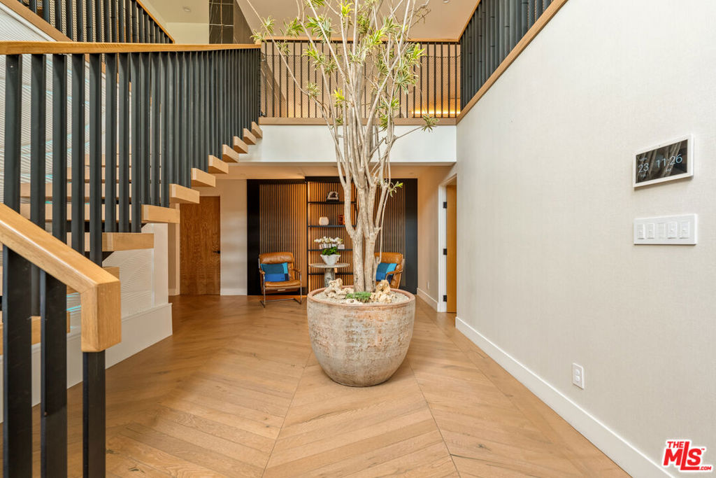 MLS #26669419 image #22