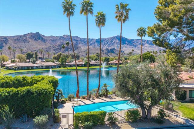 43 Sunrise Drive, Rancho Mirage CA: https://media.crmls.org/mediaz/b0c05440-f428-4578-9bc3-dc1f81a83b3d.jpg