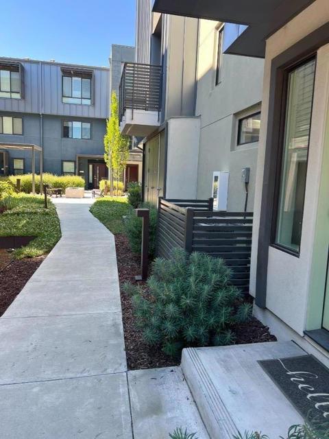 3839 Development Terrace, Fremont CA: https://media.crmls.org/mediaz/b0c071cc-bd2e-4190-9f12-611be036ec71.jpg