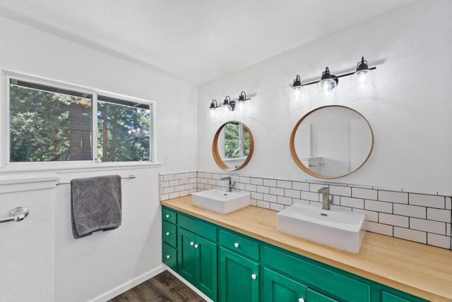 6443 E Zayante Road, Felton CA: https://media.crmls.org/mediaz/b0c11f9a-082e-467c-82b7-ec99667139f5.jpg