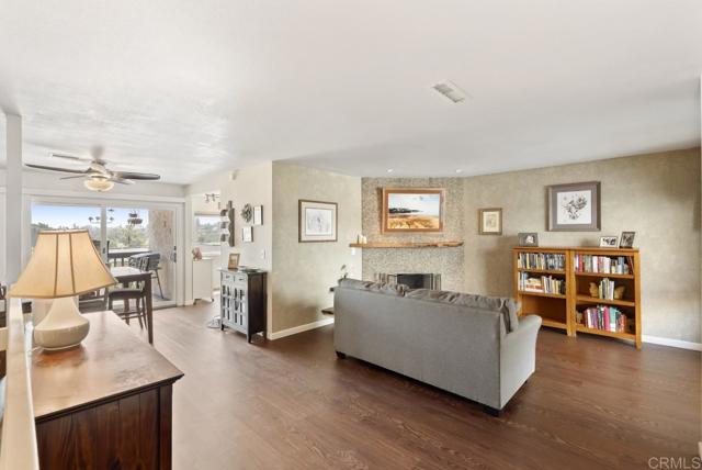 Detail Gallery Image 9 of 34 For 6986 Caminito Perico, San Diego,  CA 92119 - 2 Beds | 2/1 Baths