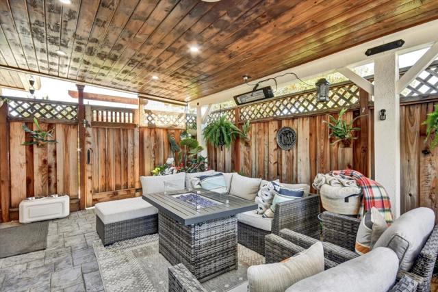 163 Roxbury, Santa Clara CA: https://media.crmls.org/mediaz/b0c3f3f3-e577-4c9f-9148-1f95e440142c.jpg