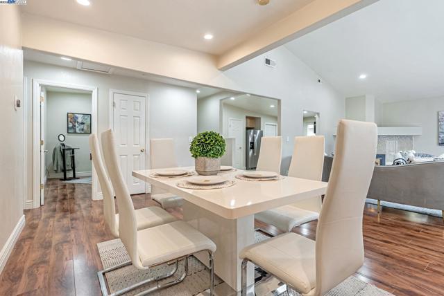 3757 Savannah Rd, Fremont CA: https://media.crmls.org/mediaz/b0c4b4ed-51e4-4176-8018-797ba422f80b.jpg