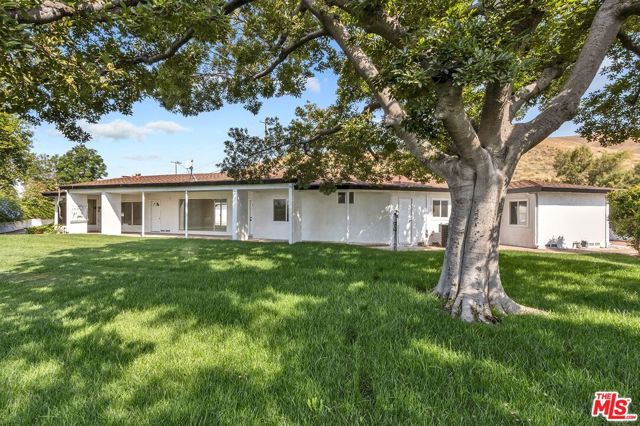 1084 W west Marshall Boulevard, San Bernardino CA: https://media.crmls.org/mediaz/b0c4f8f8-7cb9-4c34-9387-bb6c98ba832a.jpg