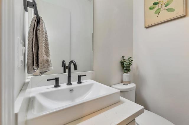 10055 Foothill Avenue, Gilroy CA: https://media.crmls.org/mediaz/b0c52c86-2541-4943-b77b-1b6dd52e60e4.jpg