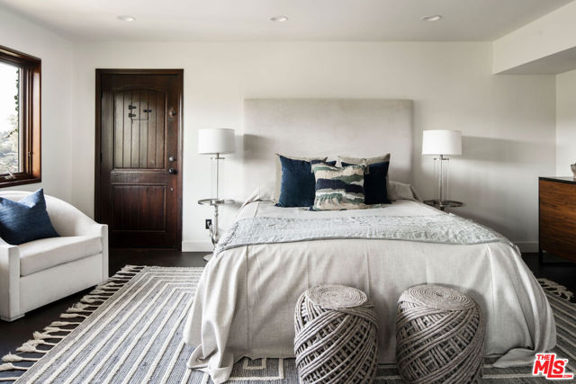 2125 Kew Drive, Los Angeles CA: https://media.crmls.org/mediaz/b0c5456c-9c46-4d20-b9fd-78afcb7dca4a.jpg