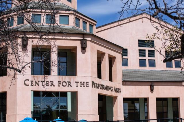 596 Franklin Street, Mountain View CA: https://media.crmls.org/mediaz/b0c59003-acf6-4351-94eb-c8e6ecf5e8c0.jpg