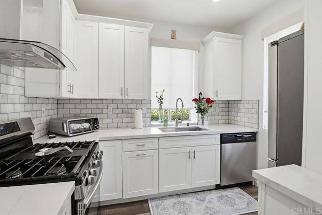 Detail Gallery Image 8 of 27 For 11452 via Rancho San Diego #197,  El Cajon,  CA 92019 - 2 Beds | 2 Baths