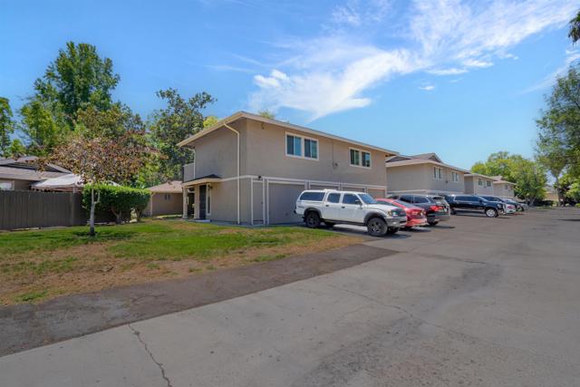 921 Amistad Ct D, El Cajon CA: https://media.crmls.org/mediaz/b0c717fa-8341-483d-a062-f41e545b5301.jpg