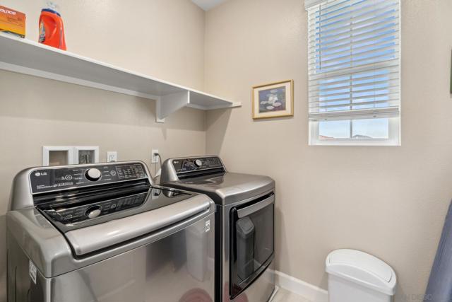 27661 Heritage Ln, Valley Center CA: https://media.crmls.org/mediaz/b0ca6d7e-4629-4a34-842b-79cb03d5f0a3.jpg