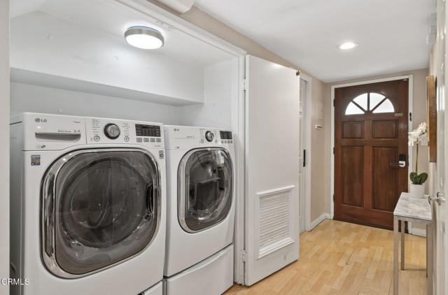 Detail Gallery Image 5 of 24 For 3130 Montrose Ave #110,  La Crescenta,  CA 91214 - 2 Beds | 2/1 Baths