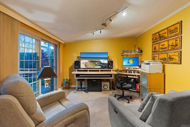 Detail Gallery Image 8 of 43 For 4222 Swift Ave, San Diego,  CA 92104 - 5 Beds | 4 Baths