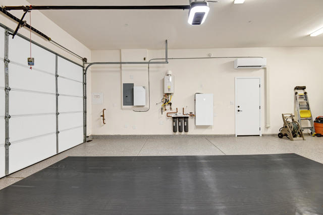 33 Magnum, Rancho Mirage, CA 92270