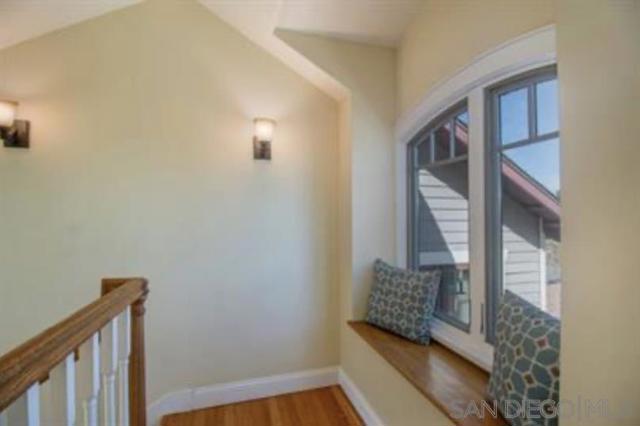 2375 Montclair St, San Diego CA: https://media.crmls.org/mediaz/b0cc116c-9dc8-451d-a64f-4e7daf97dc18.jpg