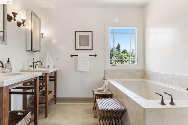 769 Santa Ray Ave, Oakland CA: https://media.crmls.org/mediaz/b0cc6070-3a82-4019-bc82-36116205212b.jpg