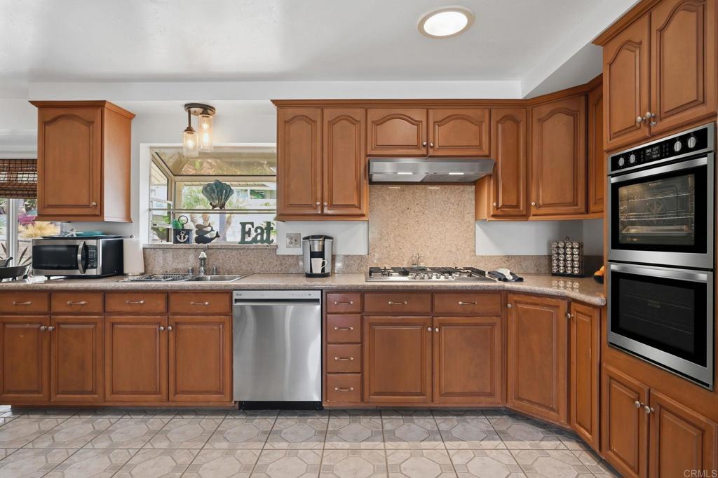 3267 Avenida De Loyola - photo 10
