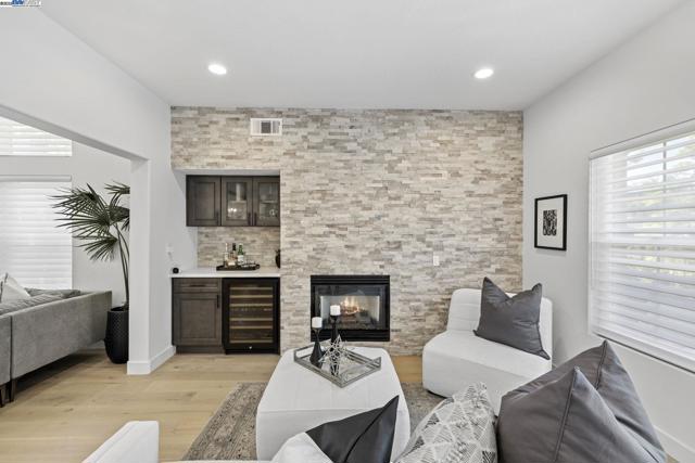 24 Dauphine, Newport Coast CA: https://media.crmls.org/mediaz/b0cc7c01-f16f-49b9-b54a-0e9c69607844.jpg