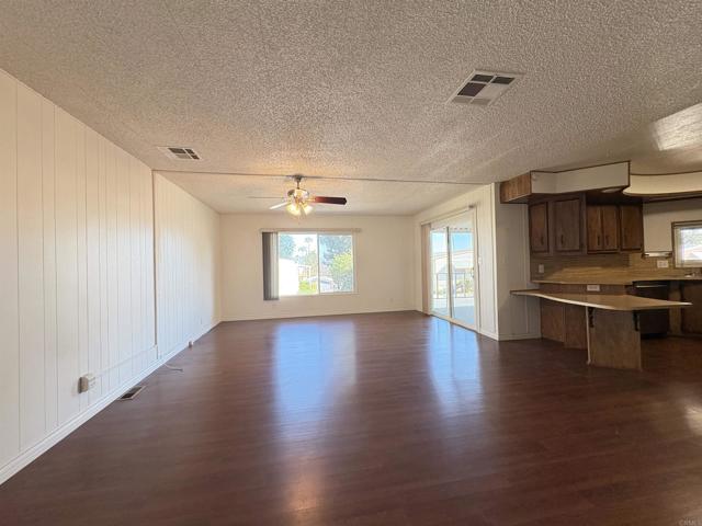 Detail Gallery Image 28 of 58 For 1490 S Orange Ave #127,  El Cajon,  CA 92020 - 2 Beds | 2 Baths
