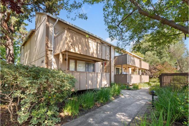 Details for 2462 Bayshore Road 6, Palo Alto, CA 94303