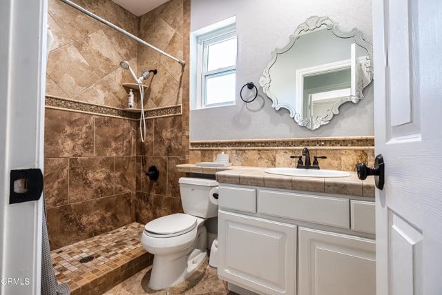 4414 Paseo Santa Rosa, Newbury Park CA: https://media.crmls.org/mediaz/b0cdd945-da4d-45e0-9fc8-33883413bd37.jpg