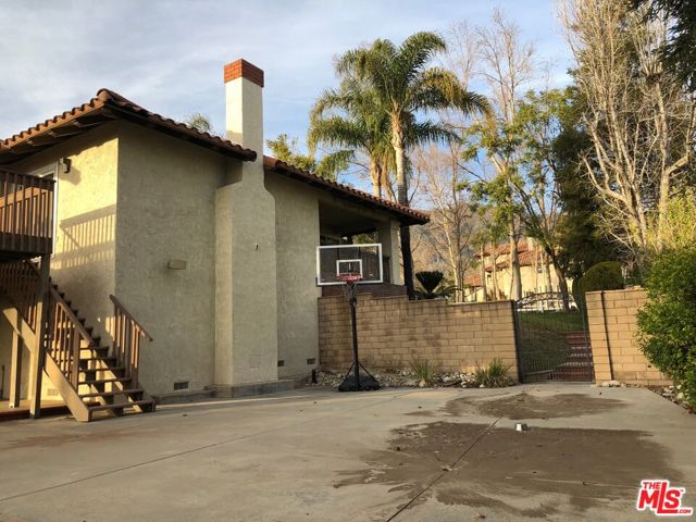 10723 Ridge Canyon Road, Rancho Cucamonga CA: https://media.crmls.org/mediaz/b0ce1fc3-99c8-4663-8962-20ff0d55f0ff.jpg