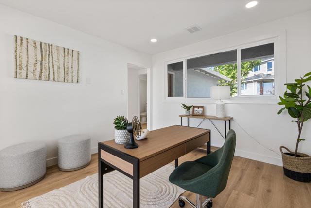141 Hillcrest Road, San Carlos CA: https://media.crmls.org/mediaz/b0ce8090-4789-487f-abf1-b0c9202592c8.jpg