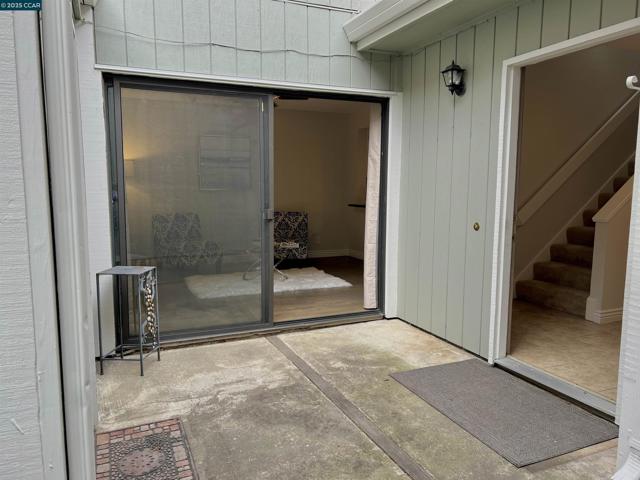 5239 Riverdale Ct., Pleasanton CA: https://media.crmls.org/mediaz/b0ce8a6a-2ad0-406d-836f-89cec8a93b65.jpg