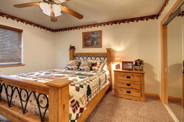 1769 Cascade Road, Big Bear CA: https://media.crmls.org/mediaz/b0cf1bba-b44b-4e8e-a0ed-c130968405bc.jpg