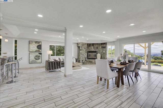 10705 Dublin Canyon Rd, Pleasanton CA: https://media.crmls.org/mediaz/b0cf6582-ad1e-4183-9280-729b63bef8cd.jpg