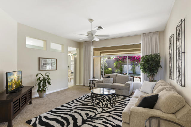 37549 Turnberry Isle Drive, Palm Desert CA: https://media.crmls.org/mediaz/b0cf82cf-77b3-4ec4-905d-00c8d518db48.jpg