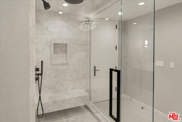 10490 Wilshire Boulevard, Los Angeles CA: https://media.crmls.org/mediaz/b0cfb10f-85b0-4dea-8b5b-80203df1b999.jpg