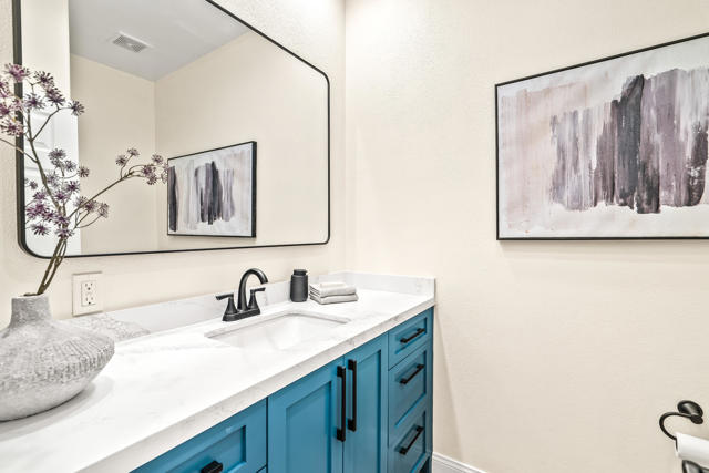 67980 Foothill Road, Cathedral City CA: https://media.crmls.org/mediaz/b0cfb3df-8b94-4c26-8c40-9ed03116627b.jpg